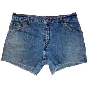 Y2k era Levi's 550 Relaxed Bootcut Cut-Offs Medium Wash Blue Jean Shorts